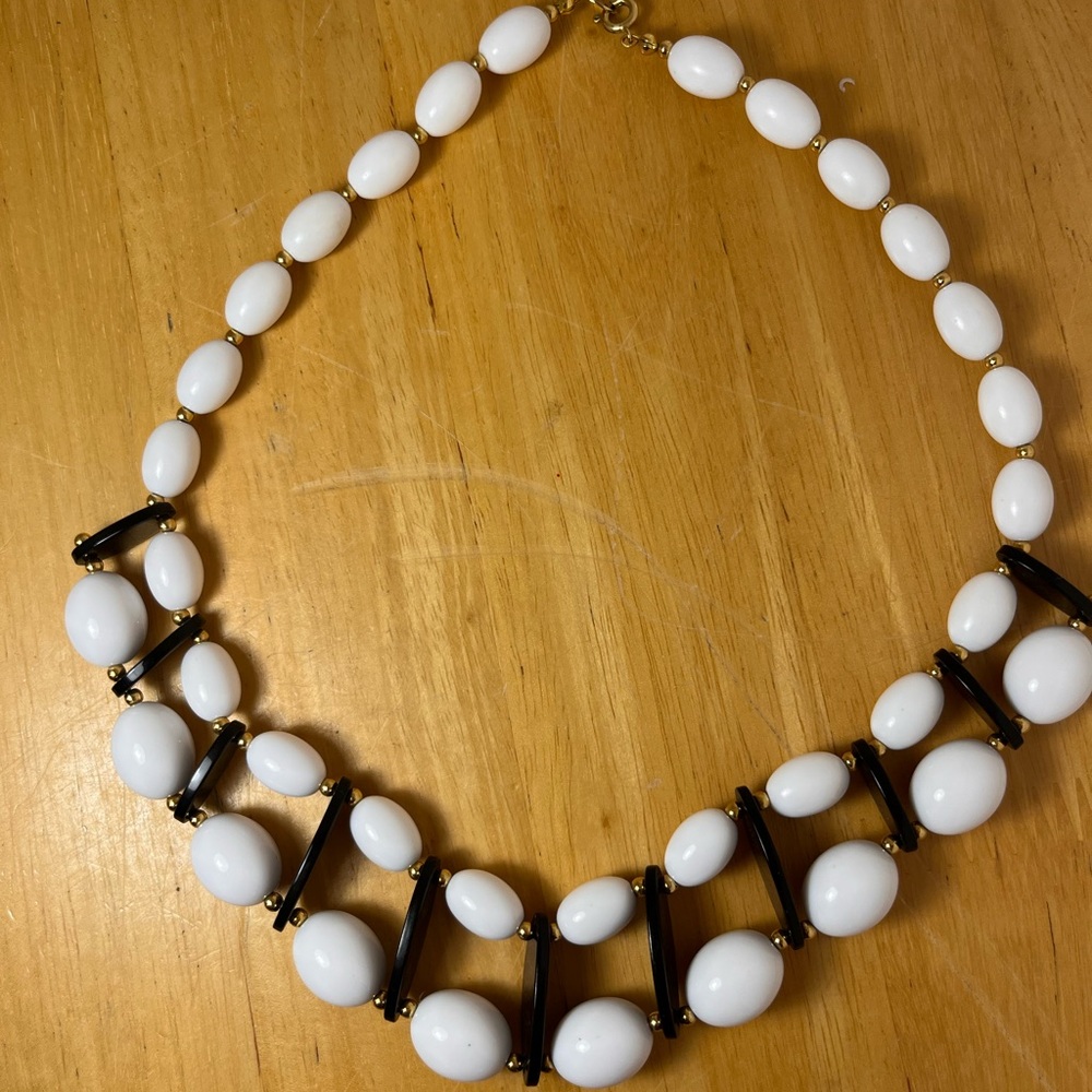 Vintage Signed Trifari White Black Gold 19 Inch Bib Necklace